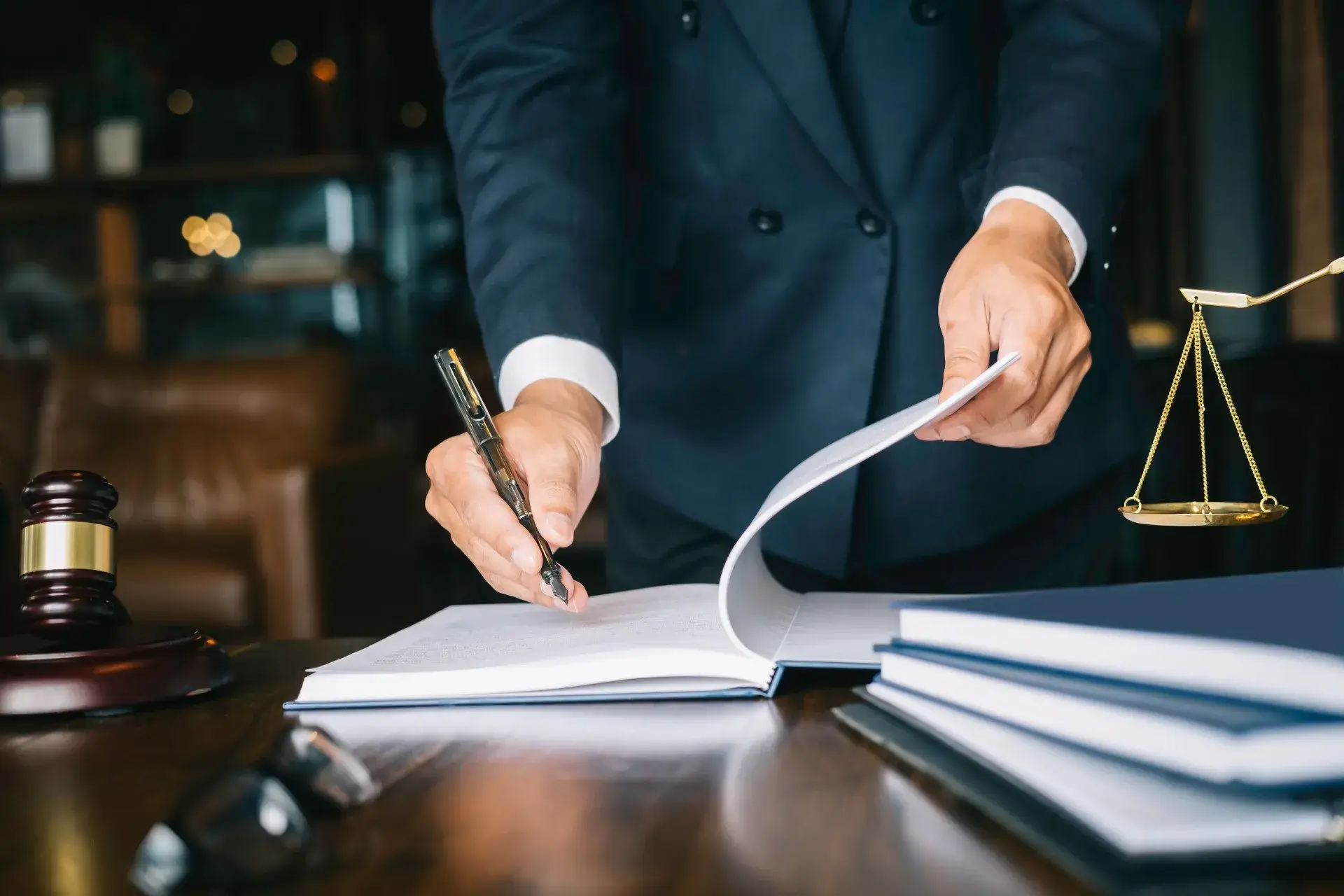 How to Find the Right Injury Attorney for You