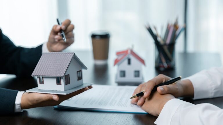 How to Handle Multiple Offers as a Seller in Missouri